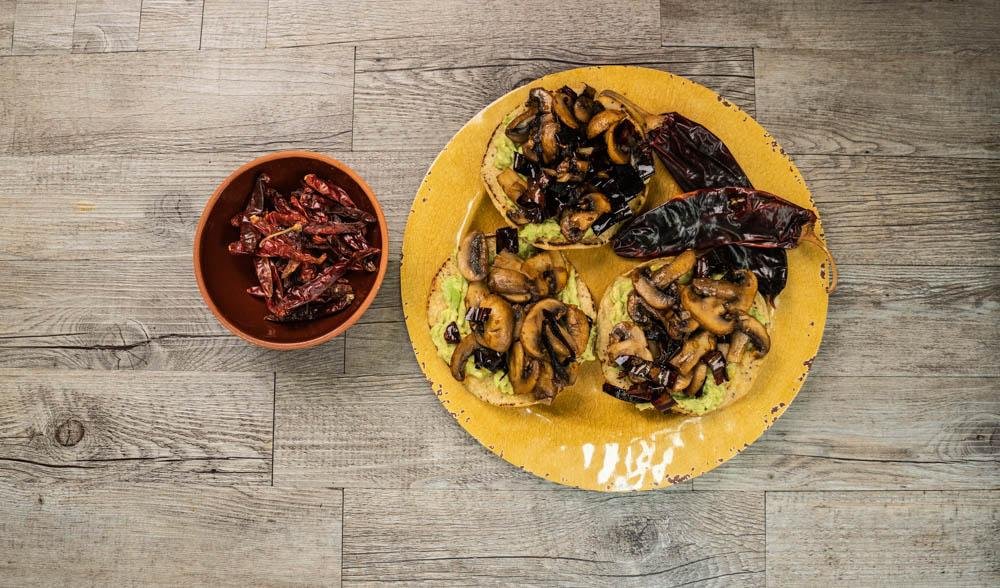 Garlic Mushrooms with Guajillo and Arbol Peppers | Ole Rico